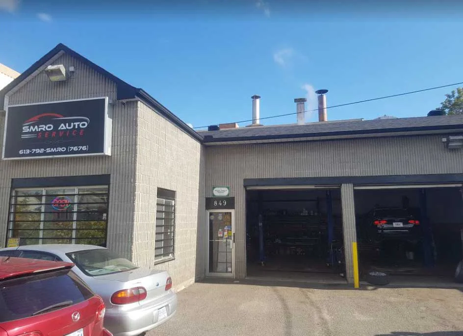 SMRO Auto Service shop exterior at 849 Boyd Avenue